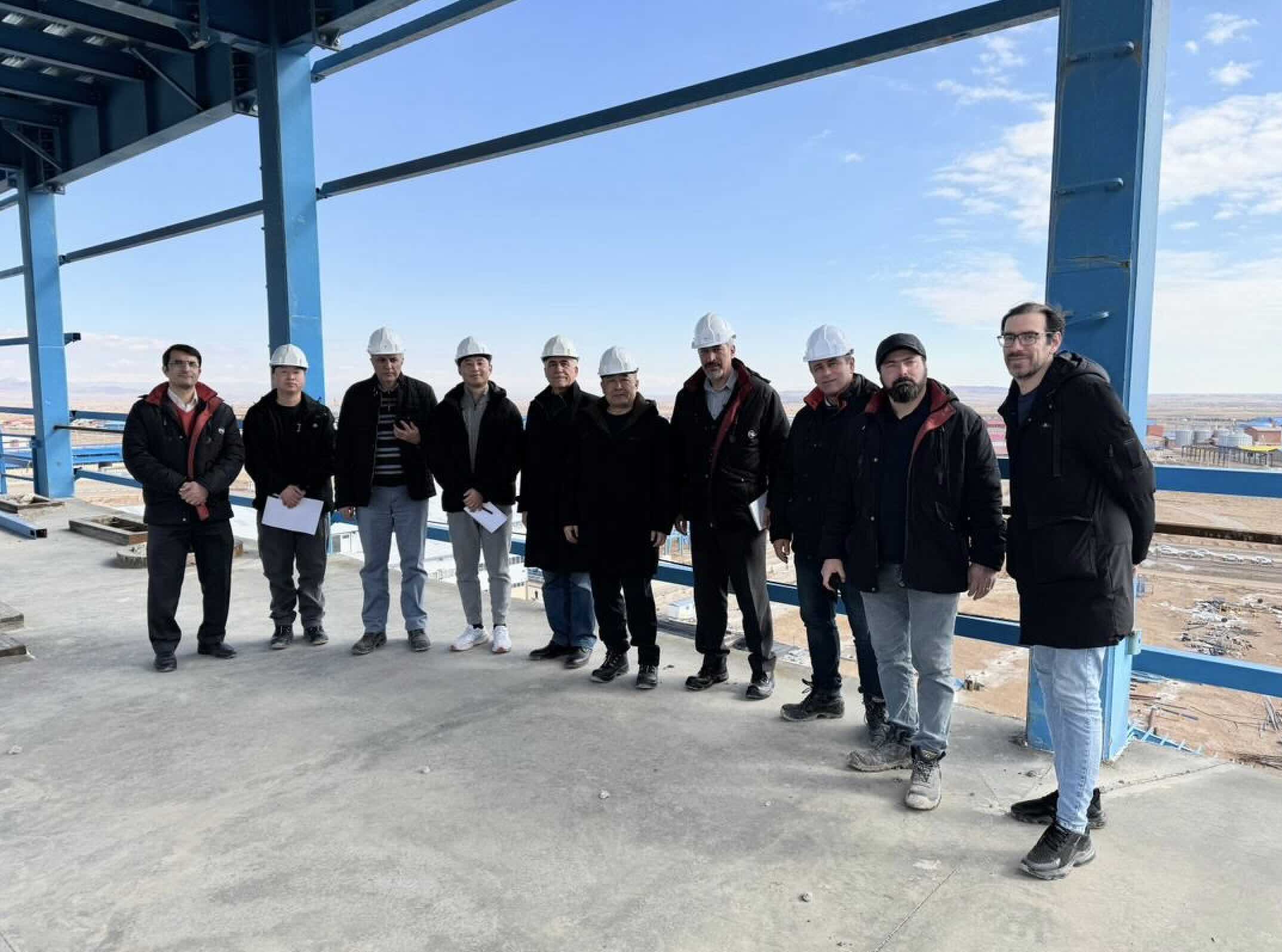 Visite du site du projet de poudre de détergent 15T/H en cours